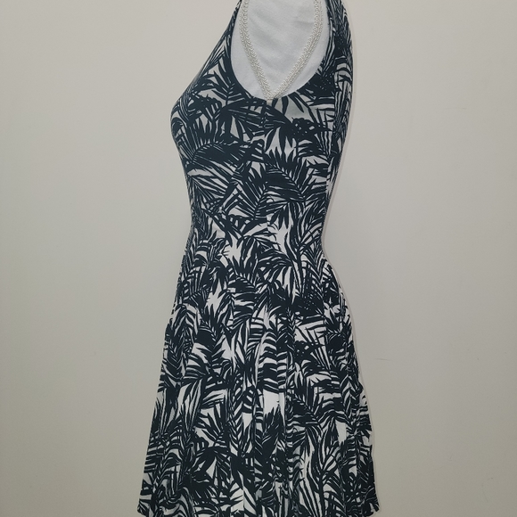 H&M Cream and Black Palm Branches Print Mini Dress Size 4 - Picture 2 of 5